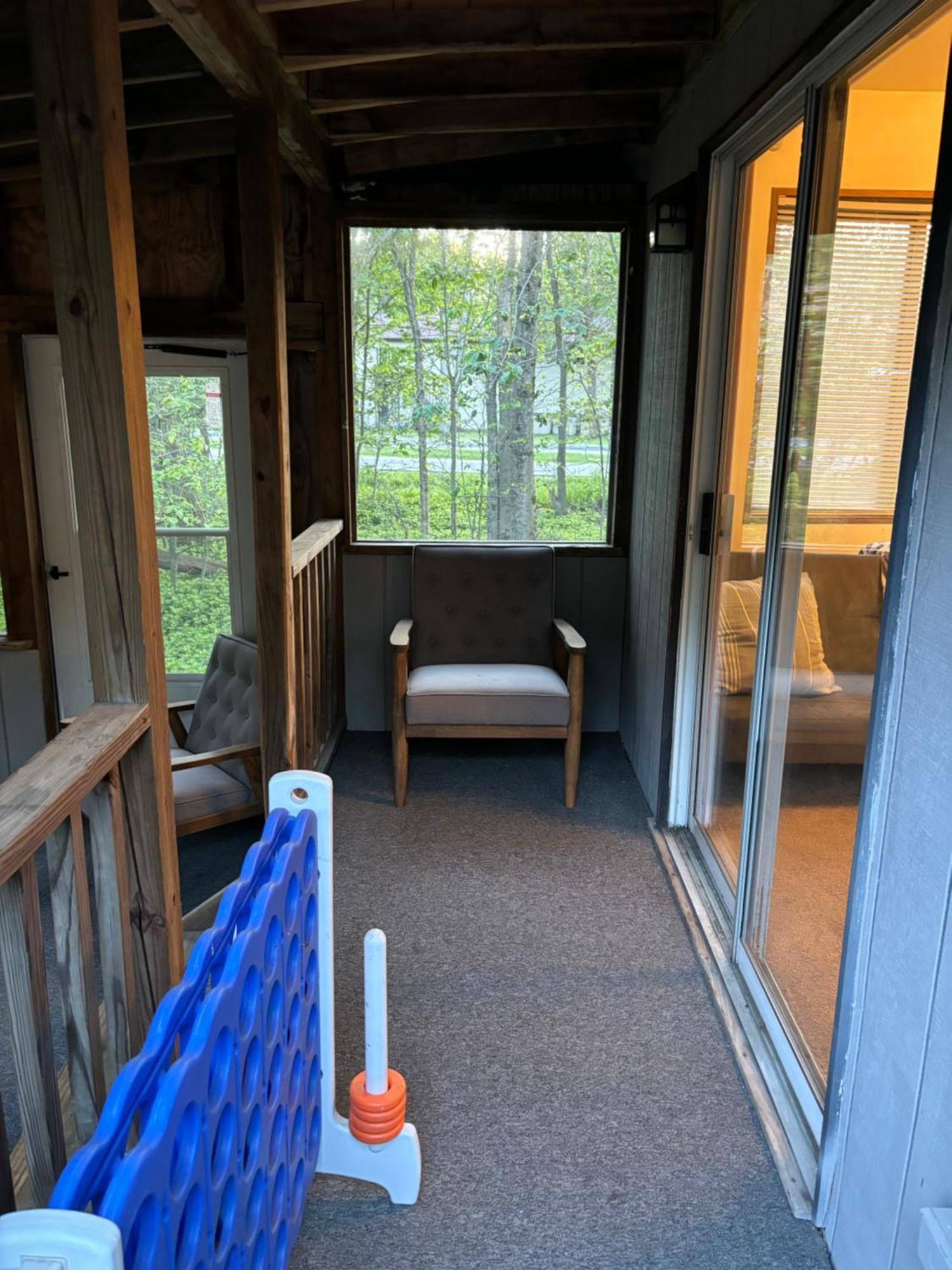 Ambiance - King Bed Cabin, Jetted-Tub & Fireplace Tobyhanna Exteriör bild